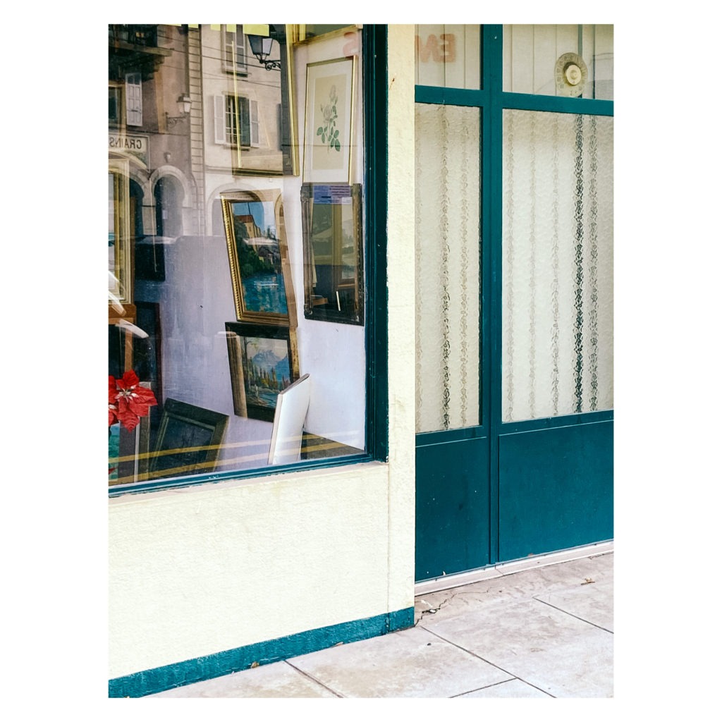 snapshot, store, city, blue